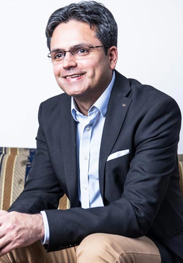 Dr. Amod Manocha